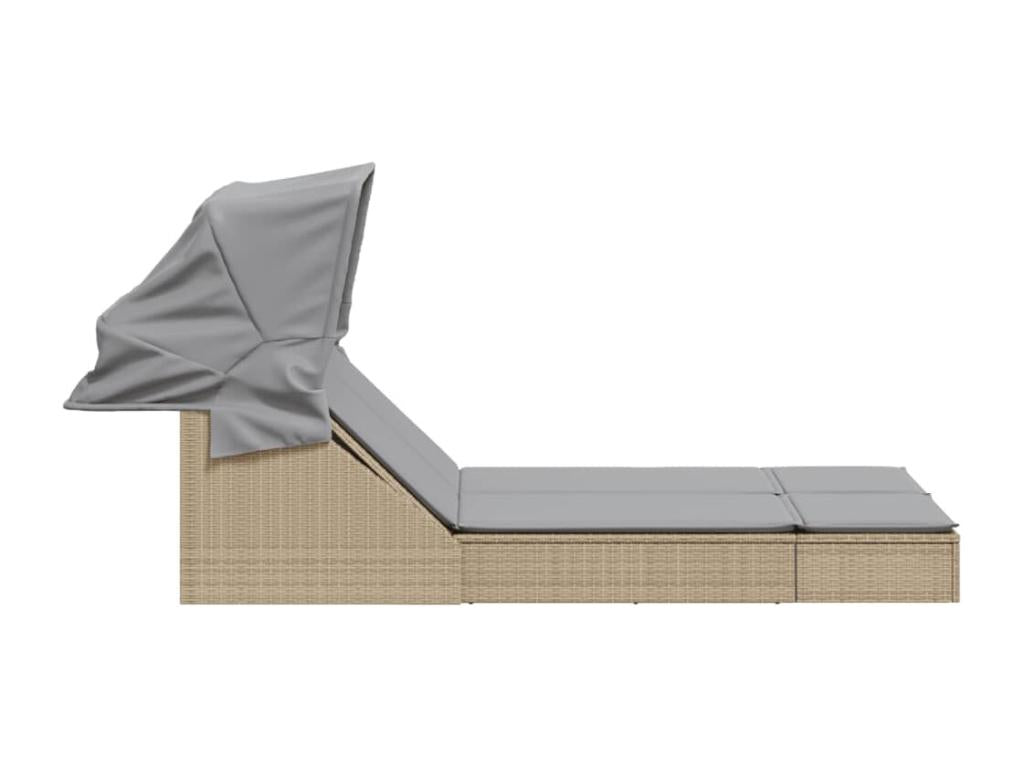 Fauteuil beige en rotin, avec coussins